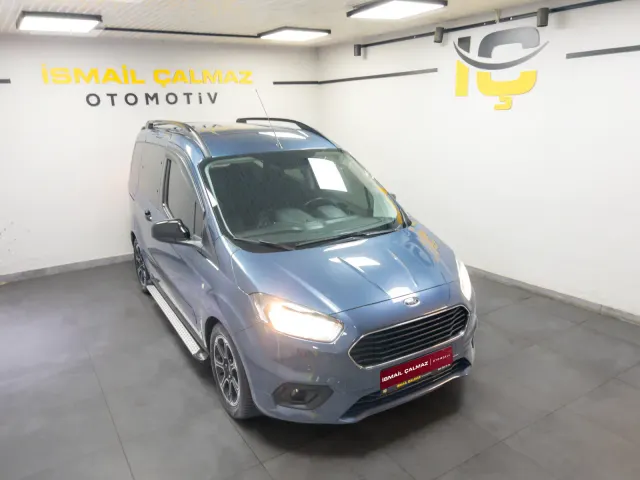 2022 FORD TOURNEO COURIER KOMBI