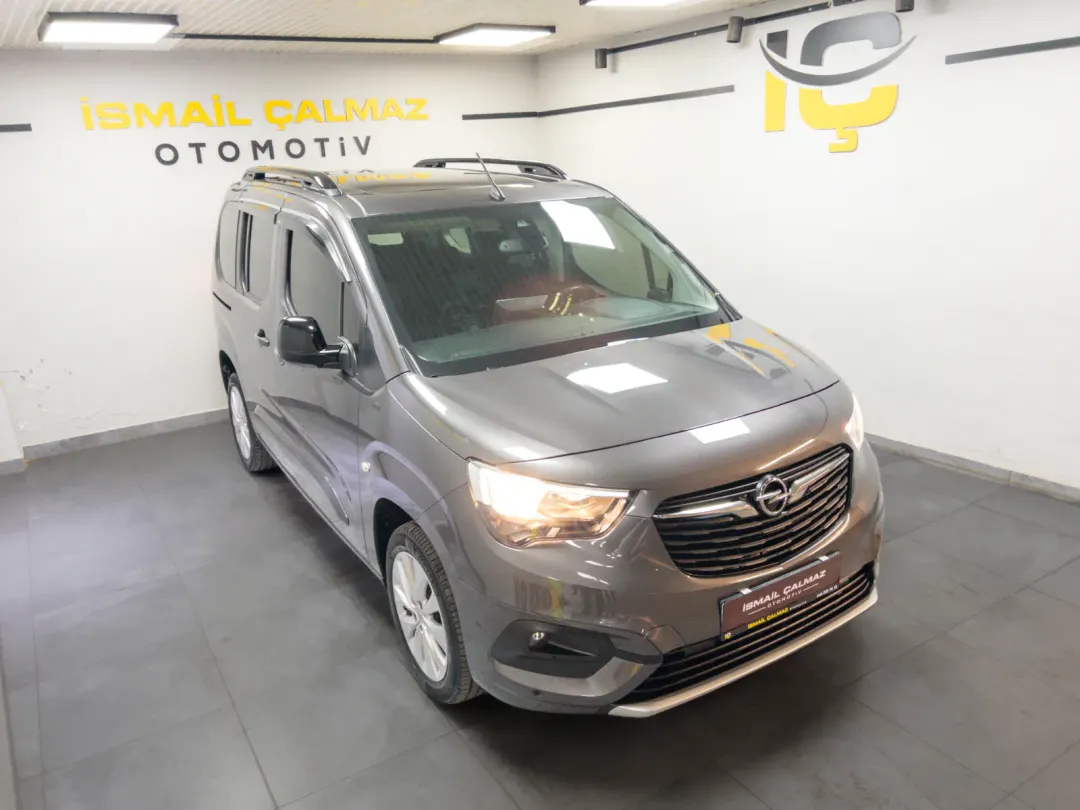 2023 OPEL COMBO ULTIMATE, Foto 1