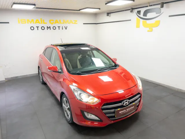 2015 HYUNDAI i30