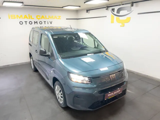 2025 FIAT DOBLO