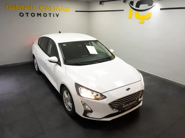 2020 FORD FOCUS TREND X