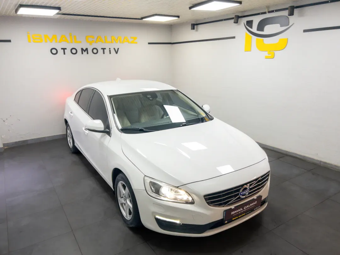 2018 VOLVO 60, fotoğraf 1